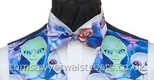 Aliens, or at least small peeps of them, feature on this bowtie. Style- Pre-Tied Bowtie- Colour- As shown- Fabric- Cotton-